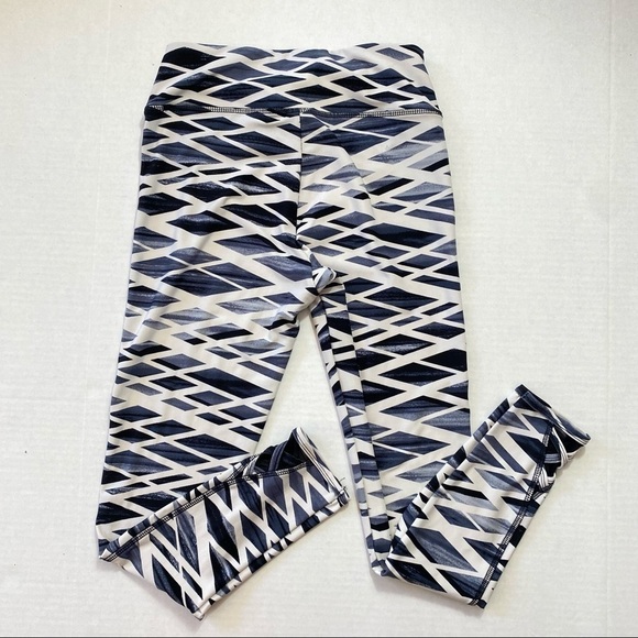 Athletic Collection | Yoga Leggings Sz M - Picture 7 of 7